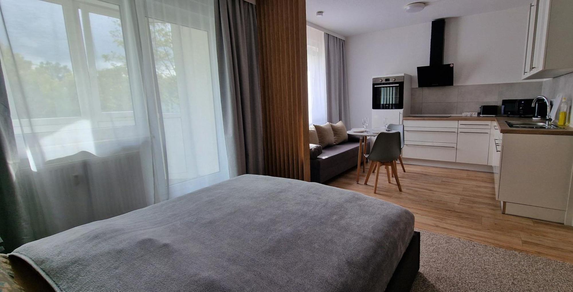 Zentrum Apartment - Oled Tv - Ps4 - Balkon - Parking Chemnitz Ngoại thất bức ảnh